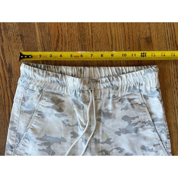 Bevy Flog White Gray Camo Sweatpants Trackpants  Women's Size 26 - Picture 5 of 8